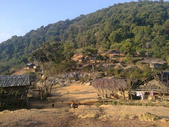 ban phakeo village